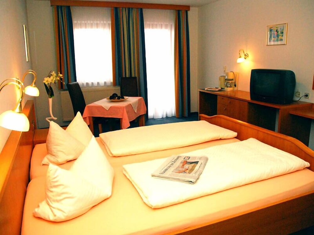 Single Room, Balcony photo 2