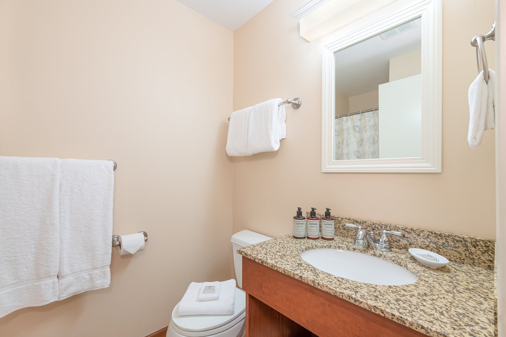 Room, 1 Bedroom - Photo 3