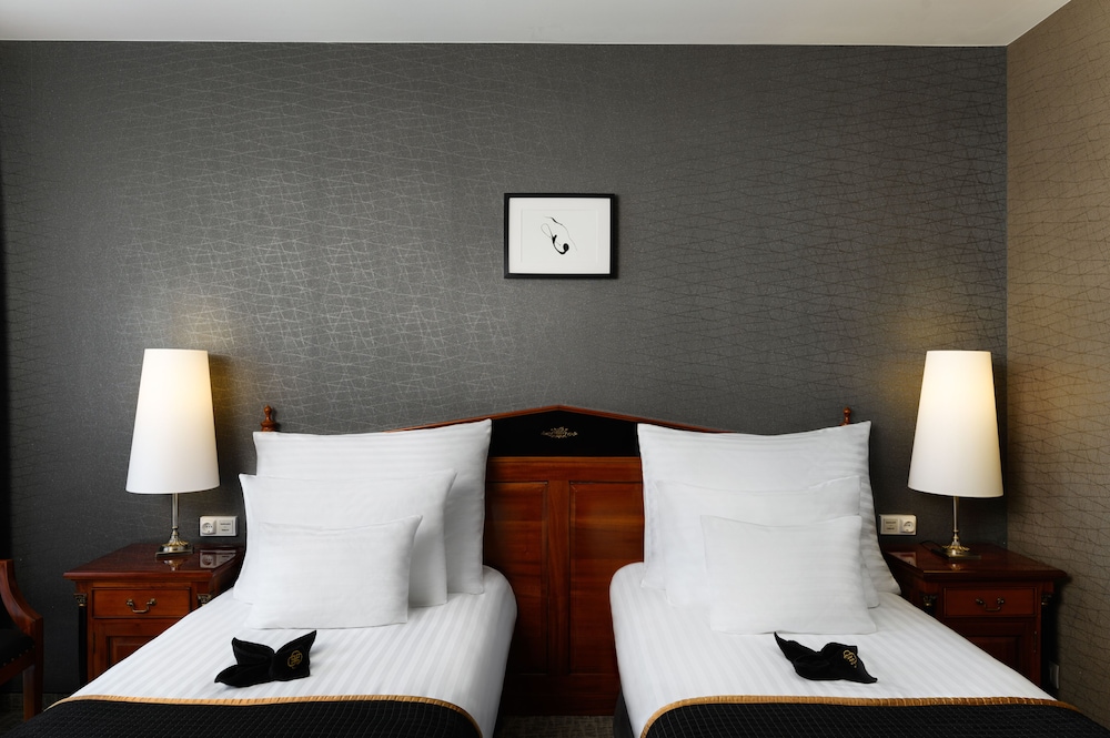 Superior Room - Photo 7