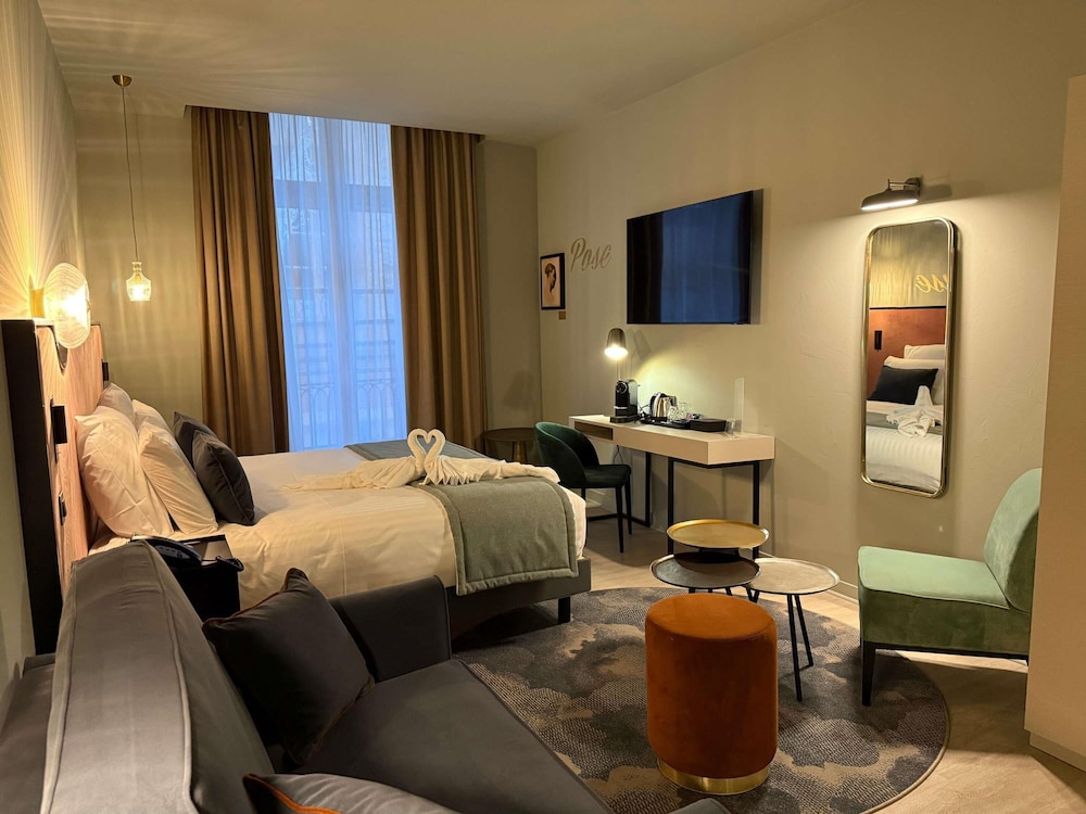 Privilege, Room, 1 King Bed photo 2