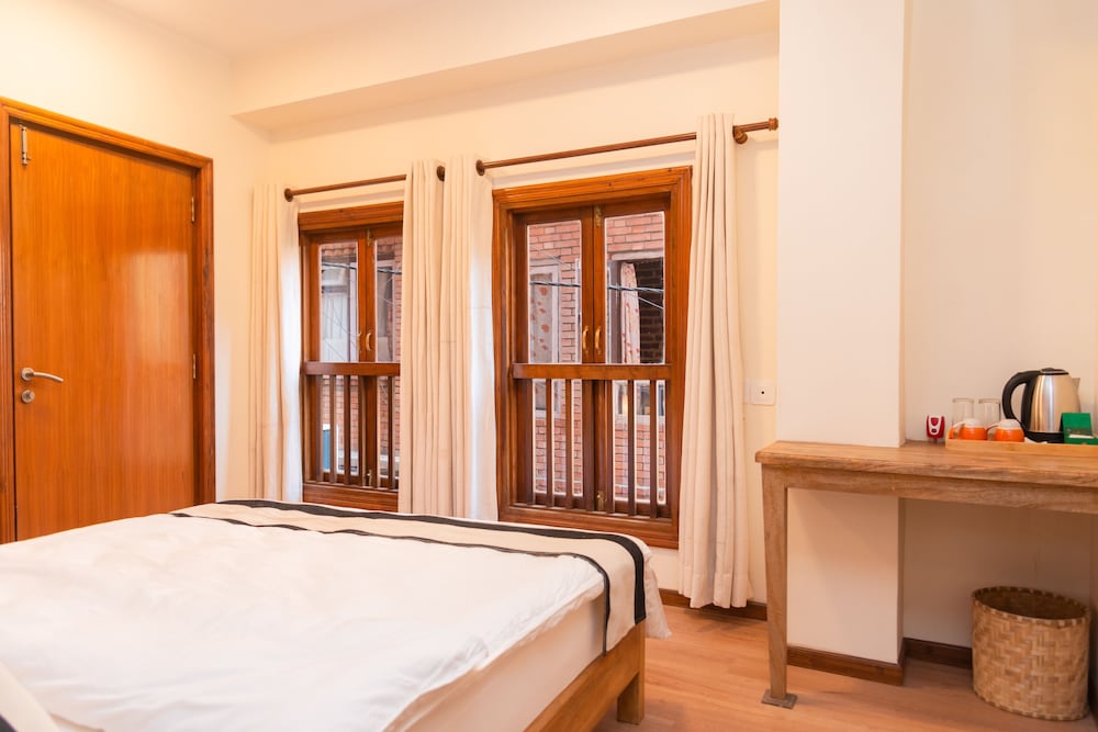 Deluxe Double or Twin Room photo 2