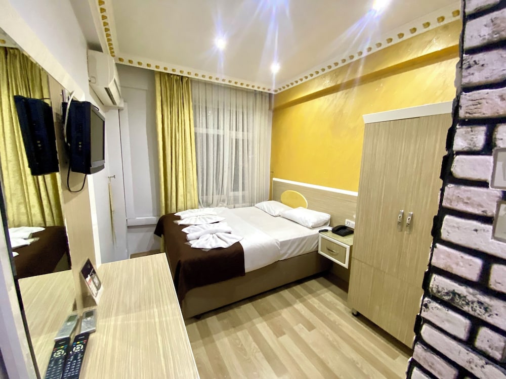Economy Double Room photo 3