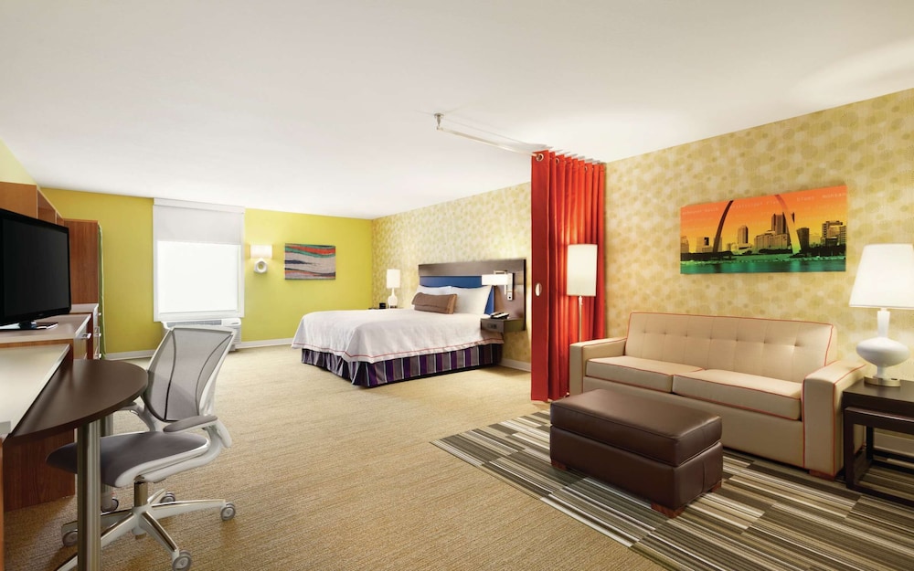 Studio, 1 King Bed, Accessible, Bathtub