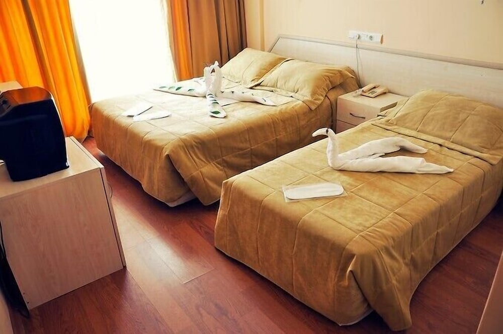 Standard Double Room photo 3