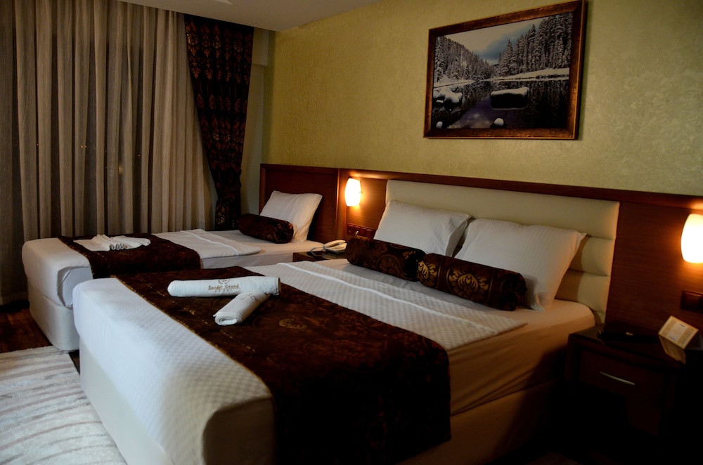 Deluxe Triple Room photo 1