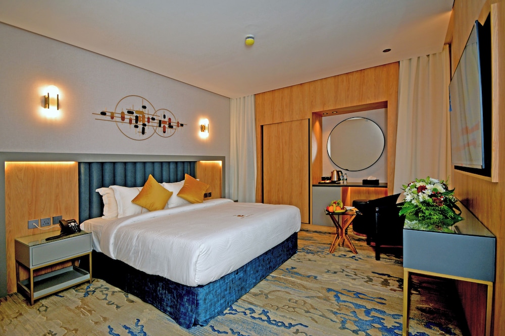 Standard Double Room, 1 King Bed, City View