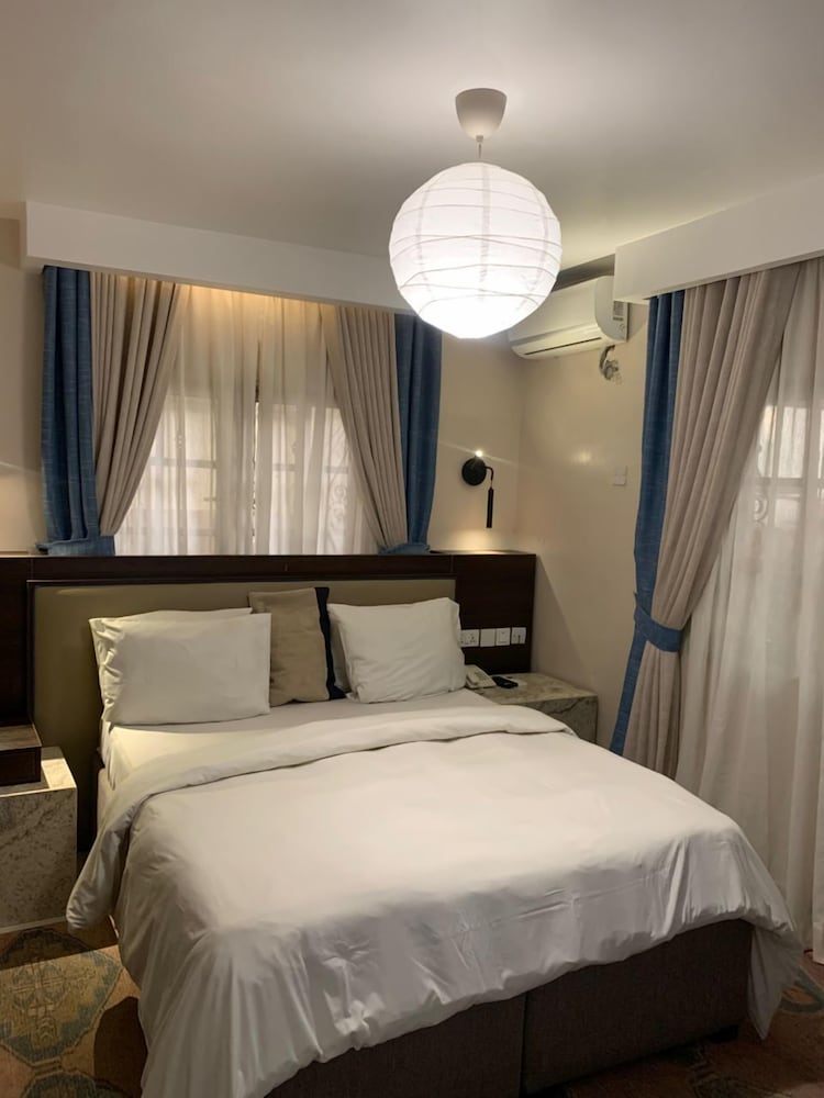 Standard Room - Photo 1