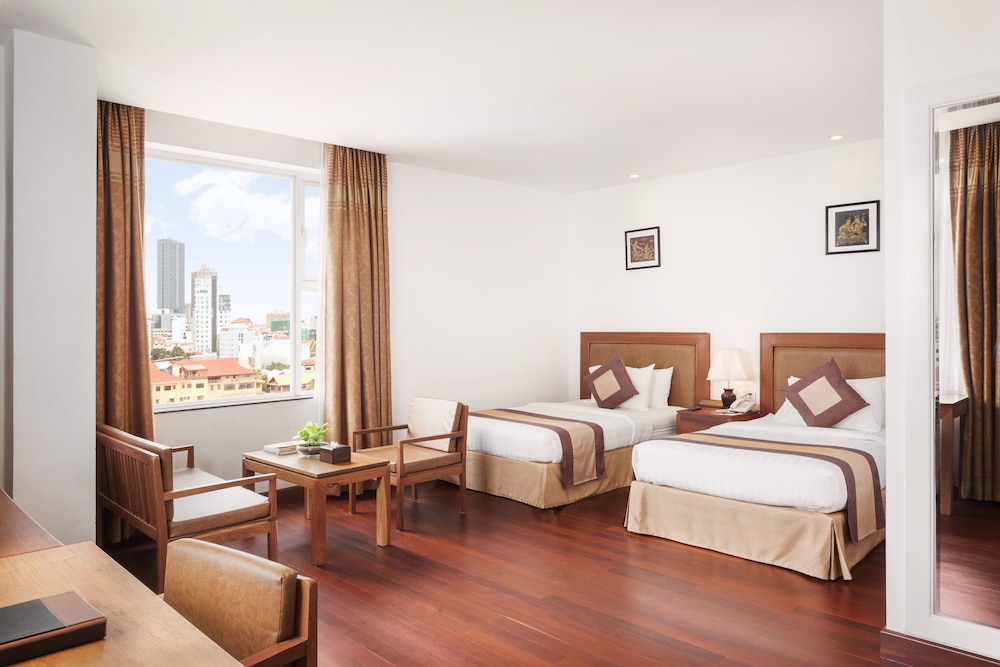Junior Suite, 2 Twin Beds, City View photo 1