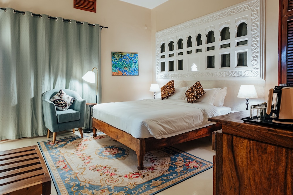 Deluxe Single Room, 1 King Bed, City View photo 1