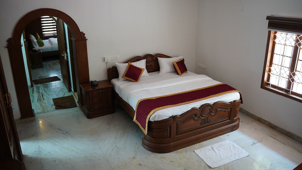 Classic Twin Room, Garden View
