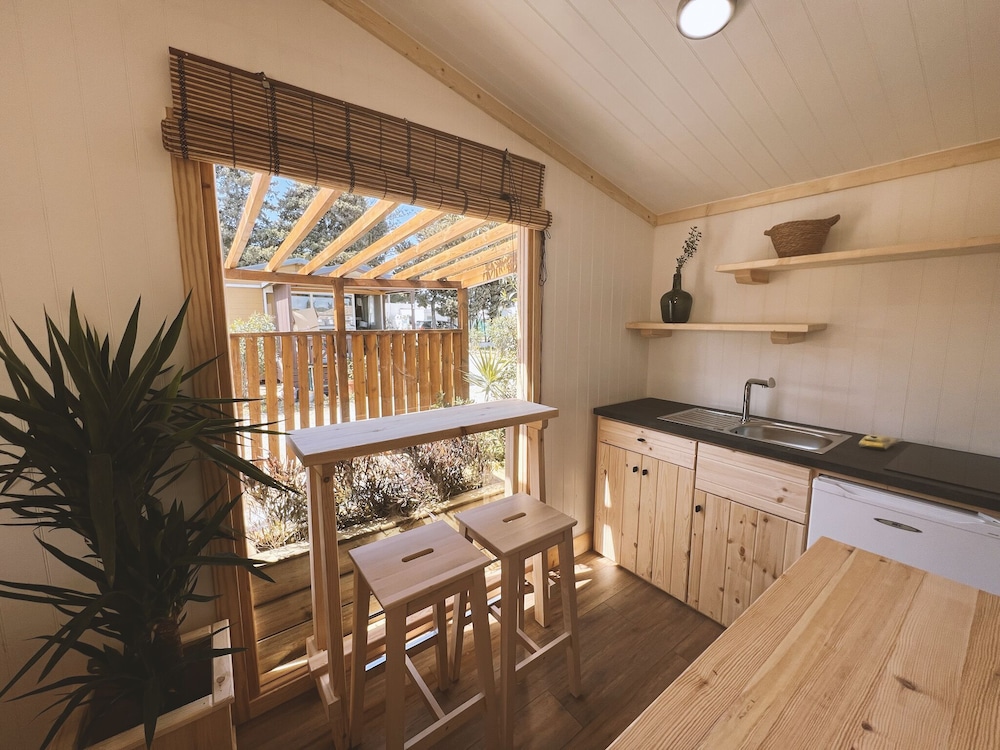 Deluxe Bungalow
