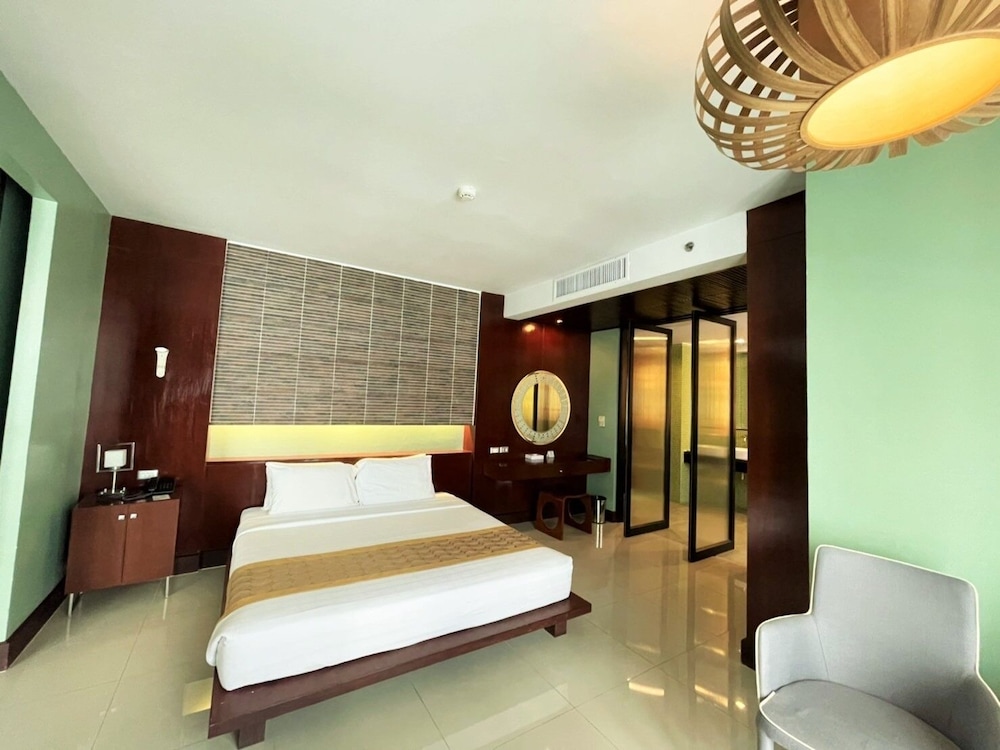 Mini Suite Room thumbnail 6