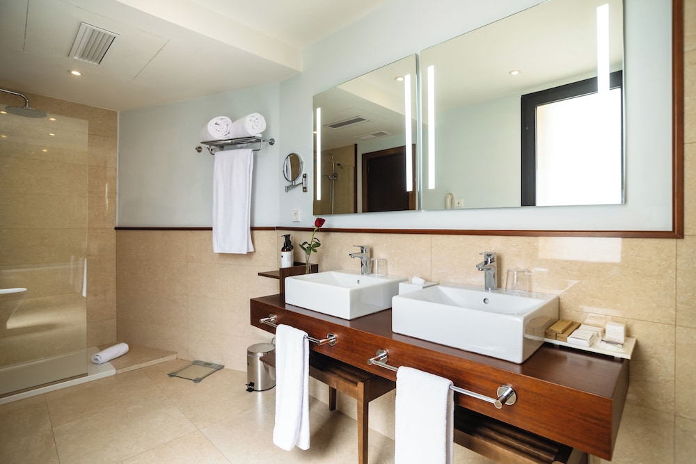 Club Suite, Terrace, Sea View (Preferred Club) - Photo 10