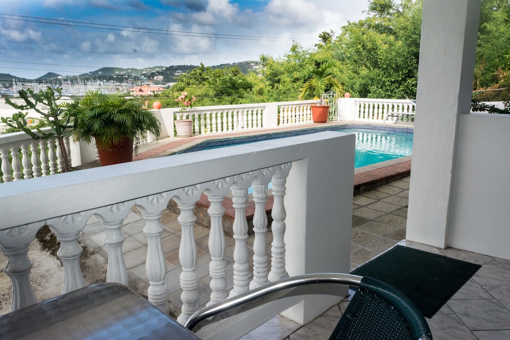Cleopatra Studio Sea-View Apt-3 photo 3