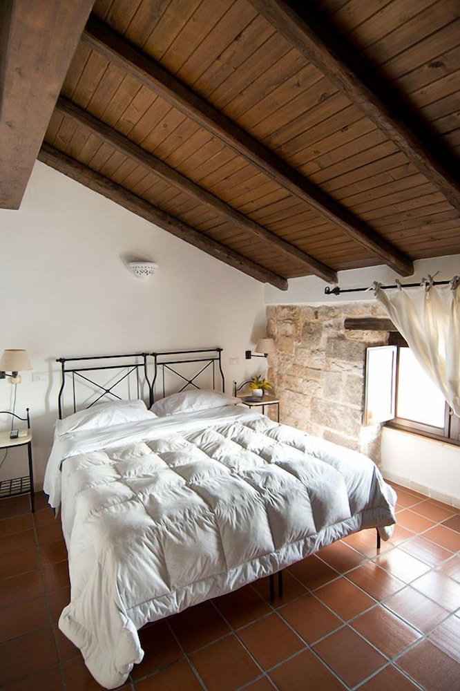 Quadruple Room - Photo 2