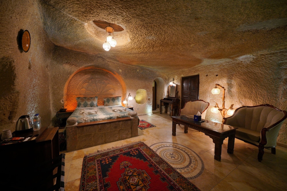 Hanzade Cave Suite photo 1