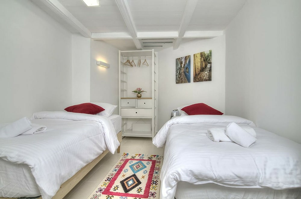 Luxury House, 2 Bedrooms photo 1