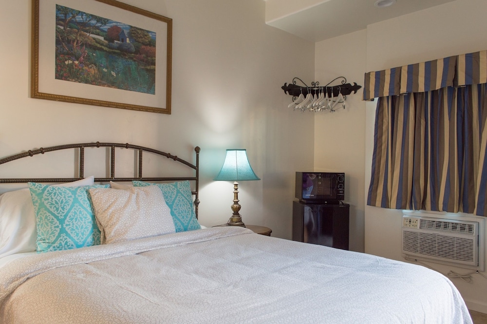Room, 1 Queen Bed, Ground Floor photo 2