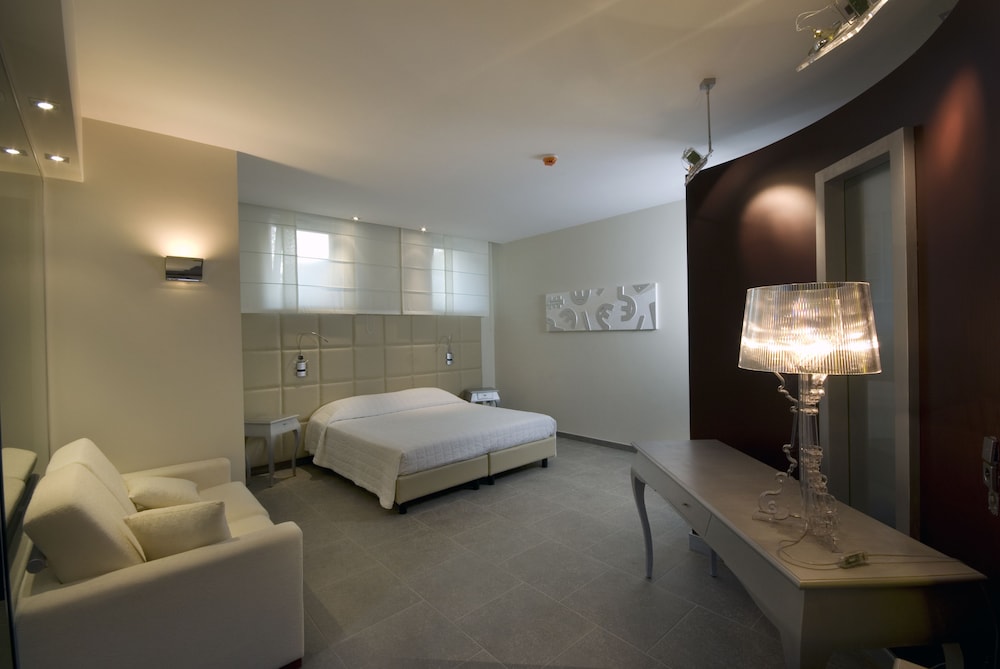 Suite, Garden View photo 3