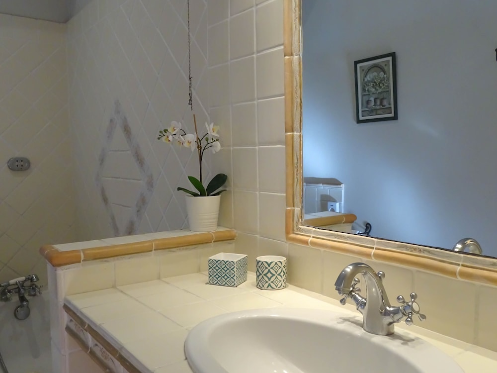 Double Room, Ensuite, Garden View (Olivier ) photo 3