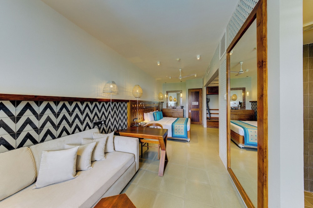 Deluxe Pool Terrace Twin