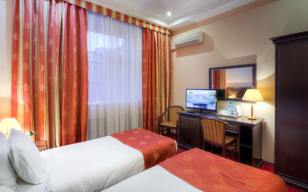 Economy Double or Twin Room photo 2