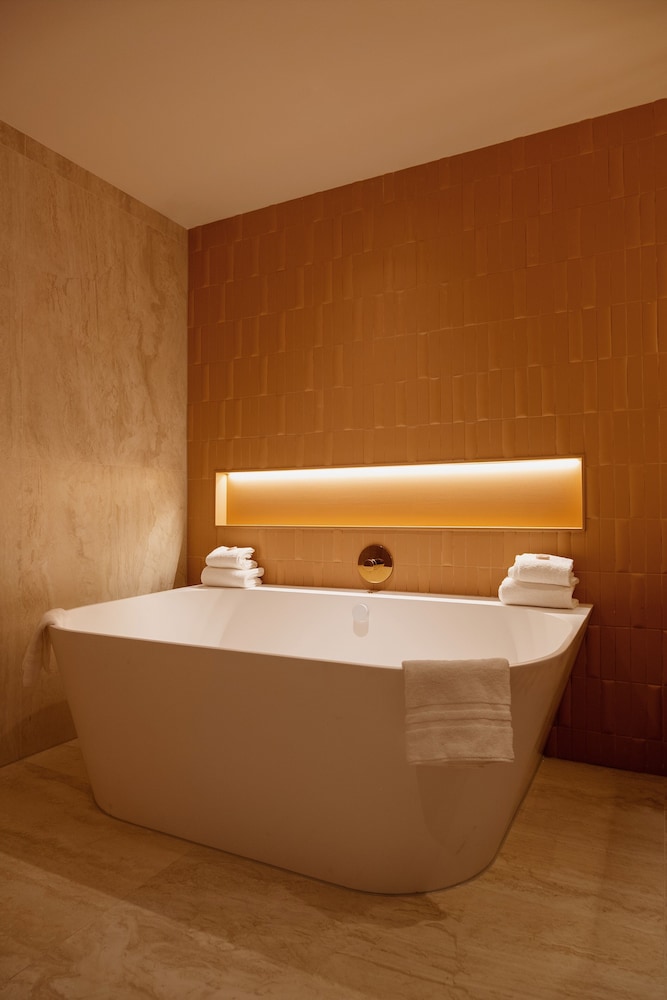 Executive Double Room - Photo 2