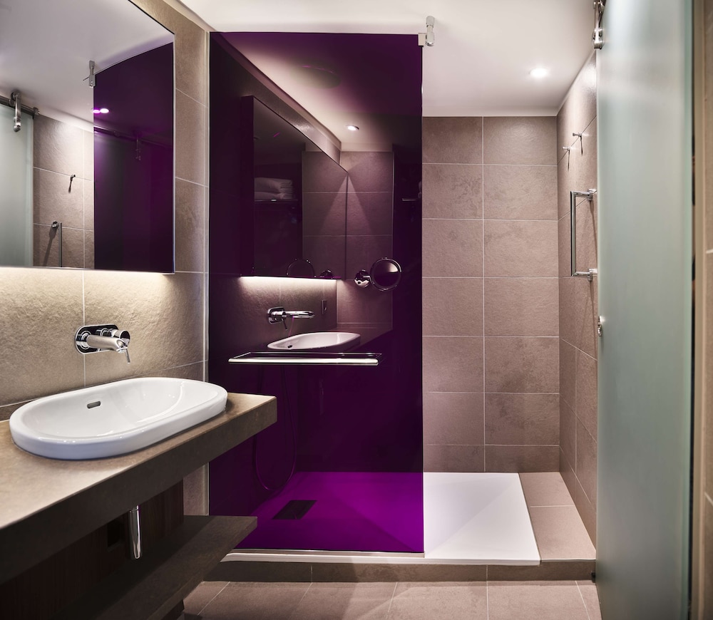 Premium Room (Panoramic View) - Photo 10