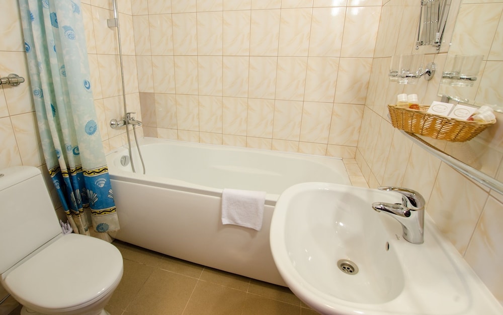 Standard Double Room - Photo 2