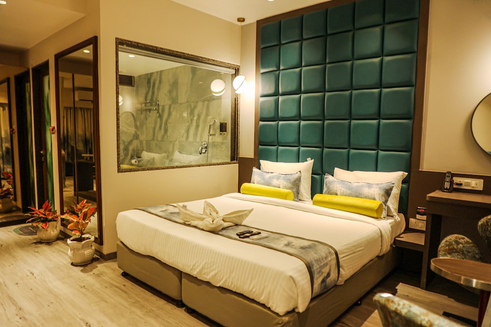 Superior Suite