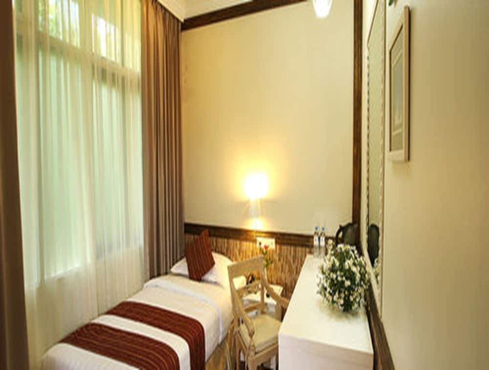 Single Room photo 3