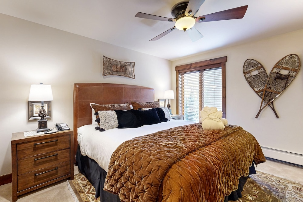 Condo, 2 Bedrooms (Mountain View)