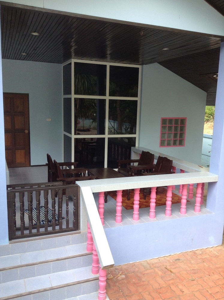 Standard Bungalow with Patio photo 2