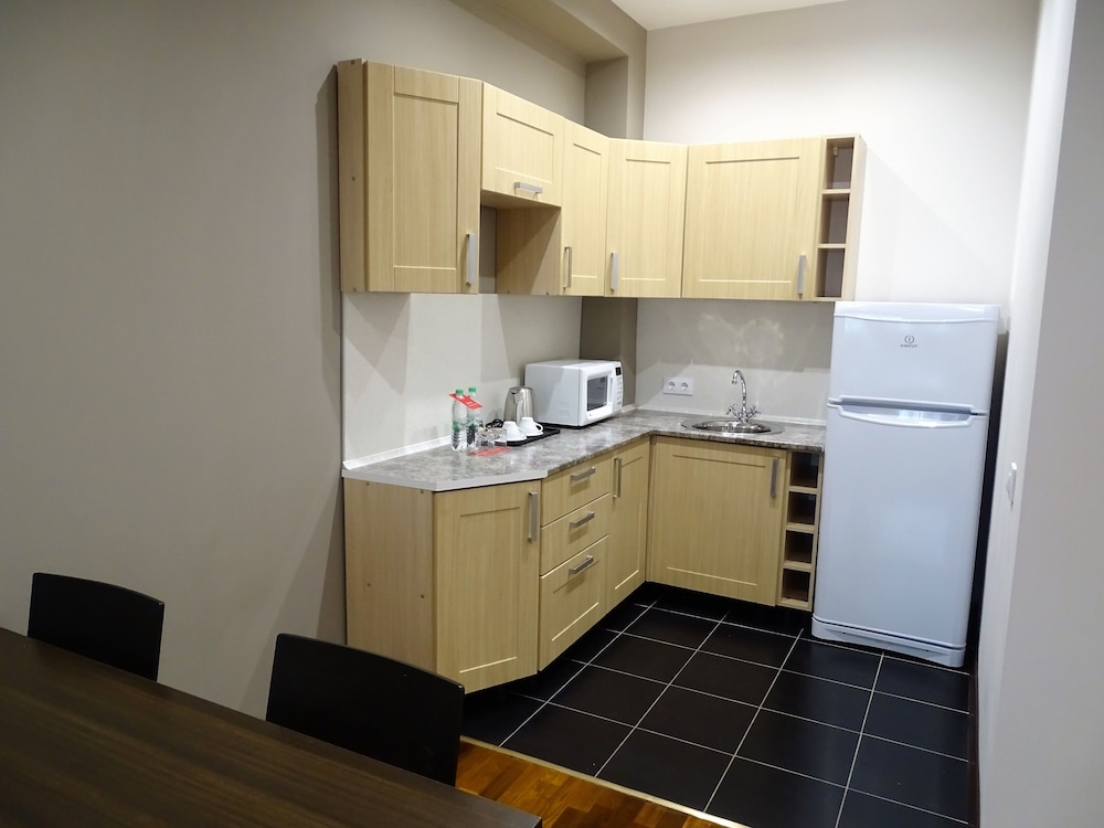 Suite, 1 King Bed, Accessible, Non Smoking photo 3