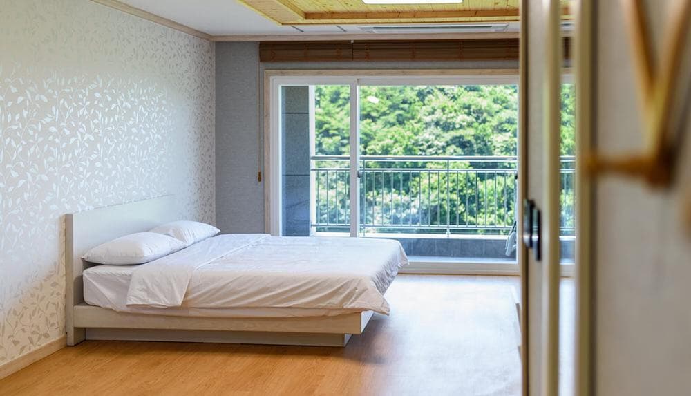 Basic Room, 1 Bedroom (ROOM 506) - Photo 9