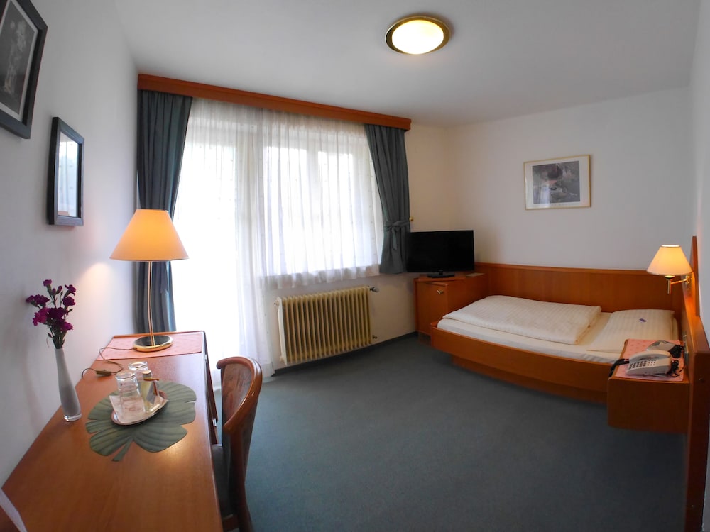 Single Room, Balcony photo 1