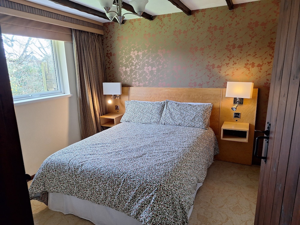Hazel Bungalow photo 3
