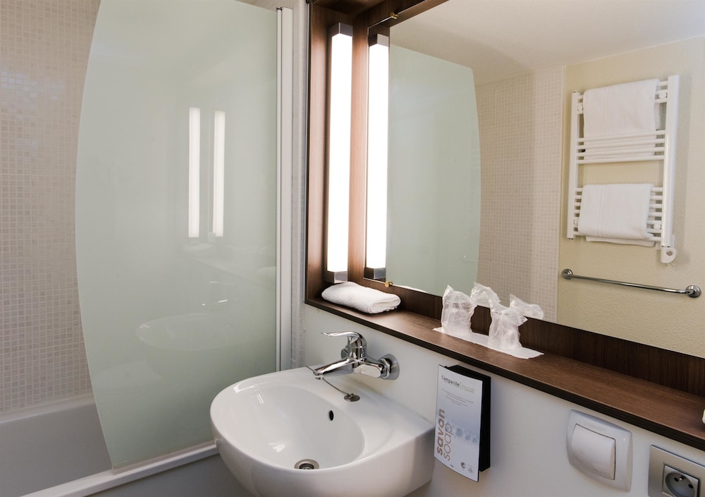Standard Room, 1 Double Bed (Junior Bed up to 10 years) - Photo 7