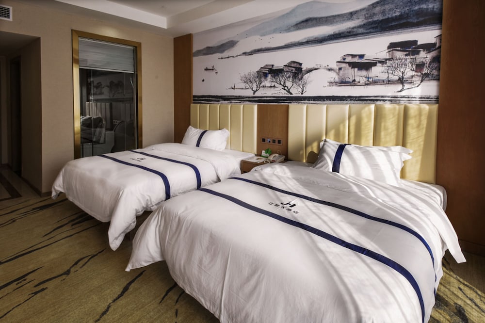 Elite Twin Room photo 3