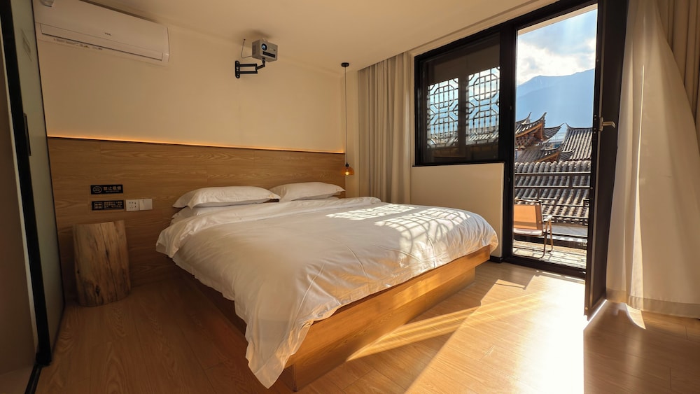 Elite Double Room, Hill View