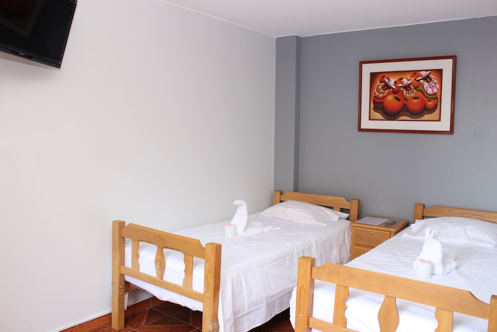 Deluxe Twin Room photo 3