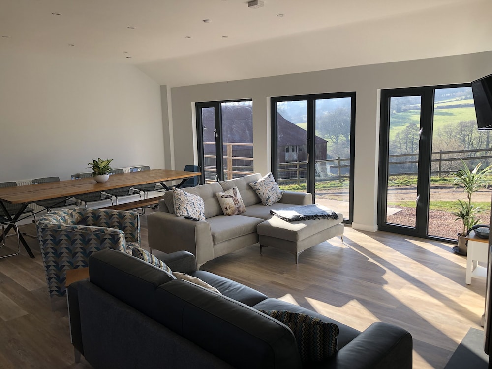 Cottage, Ensuite (Sugar loaf)