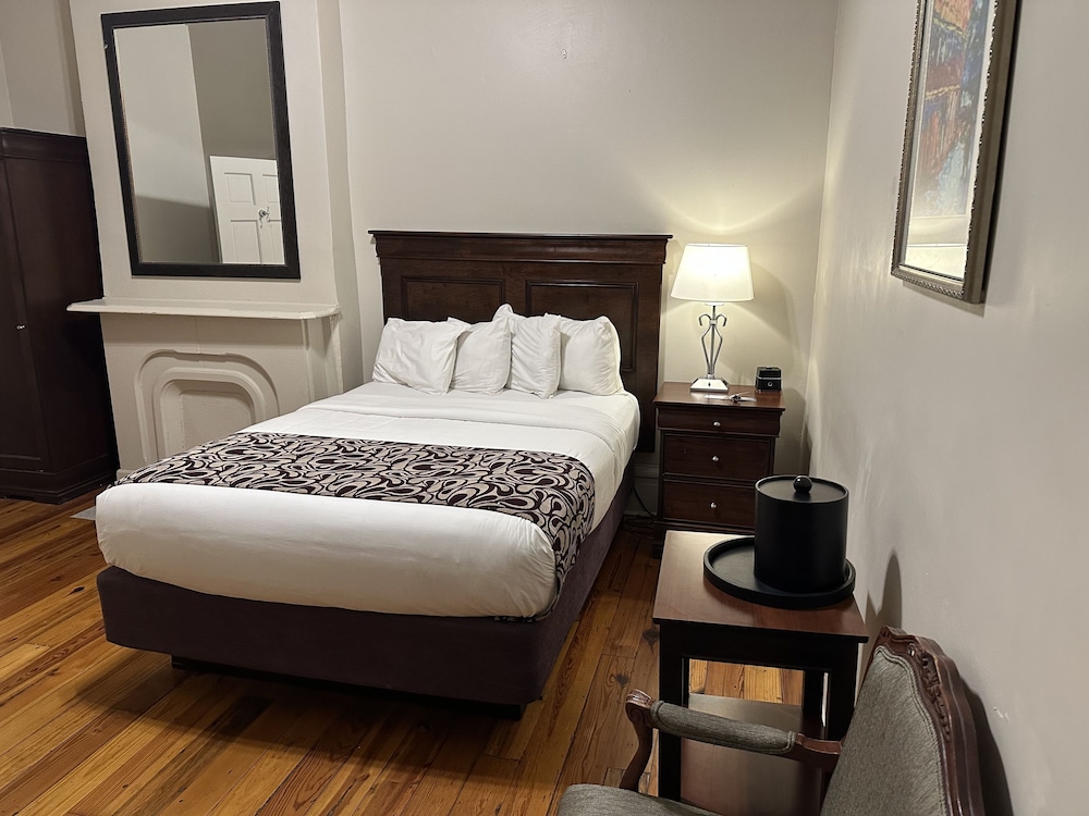 Deluxe Room, 1 Double Bed - Photo 3