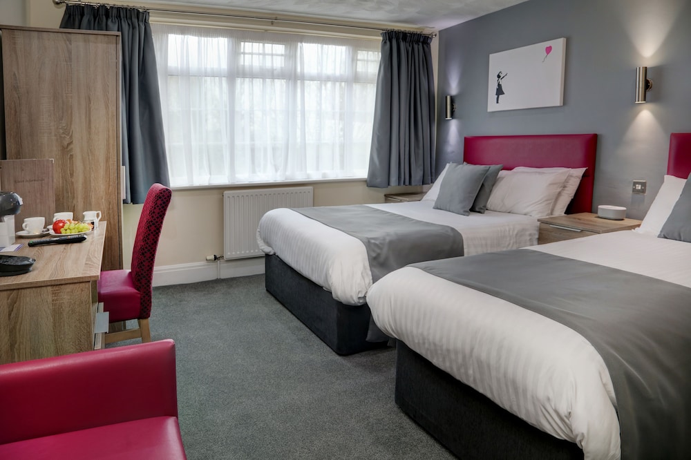 Family Room, Multiple Beds, Non Smoking - Photo 4