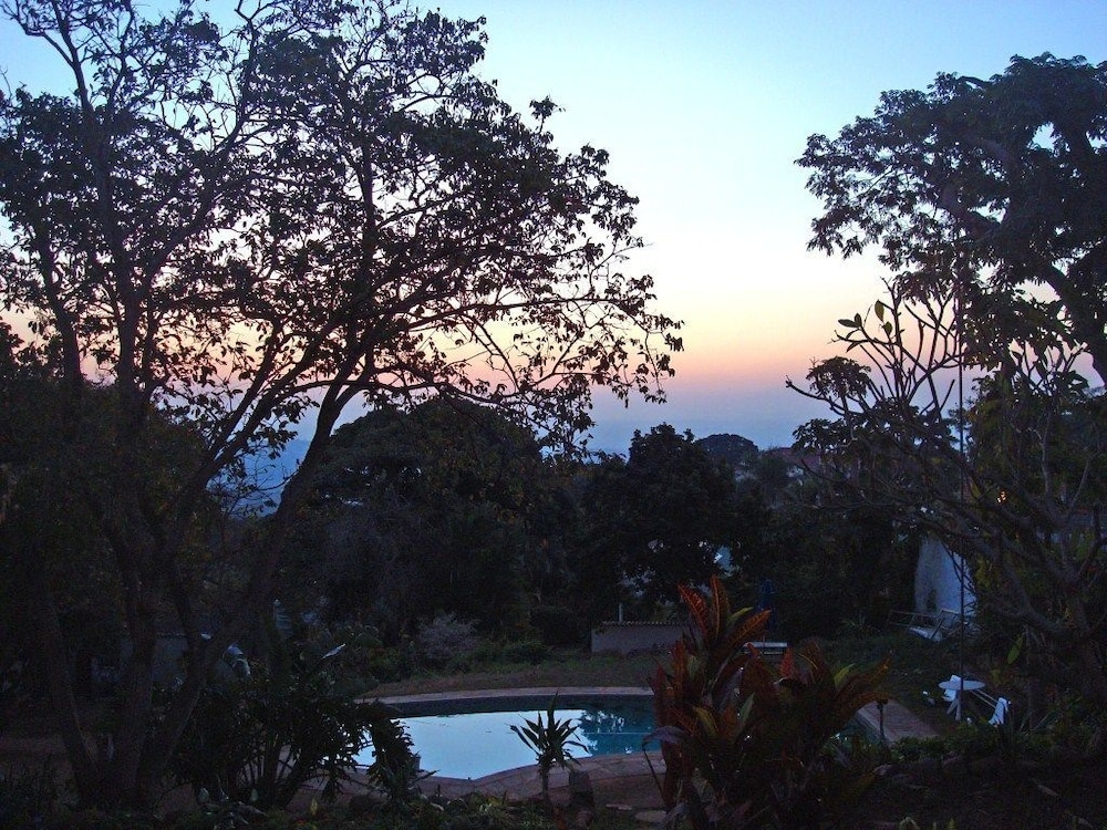 (12) Self Catering Cottage photo 3