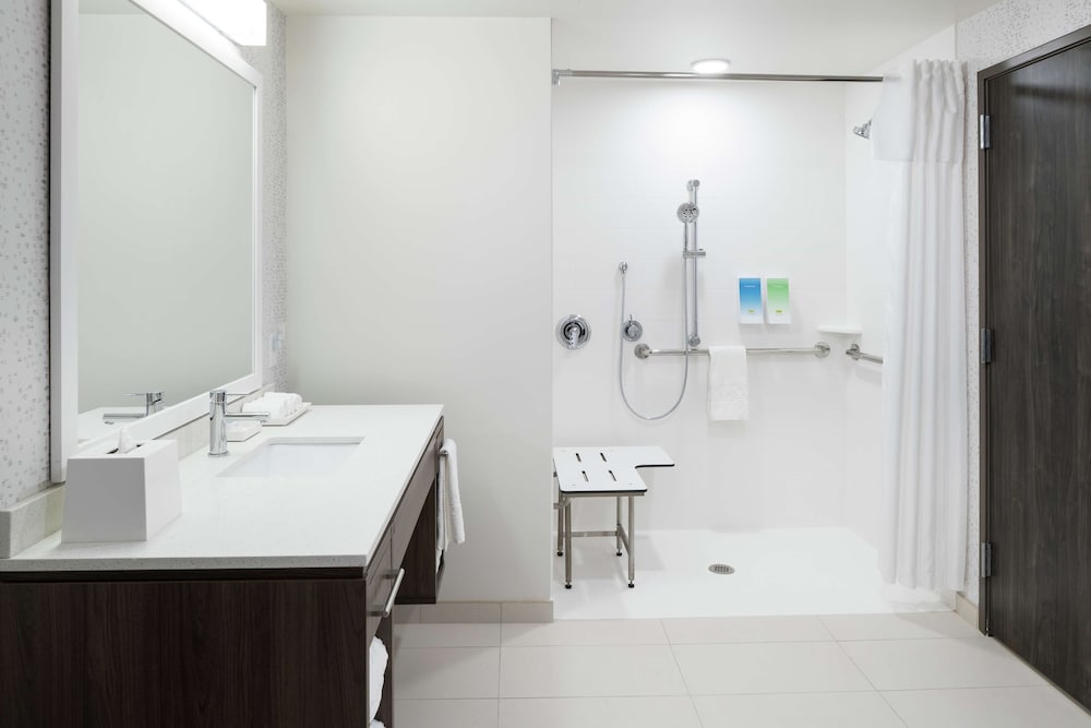 Suite, 1 Bedroom thumbnail 6