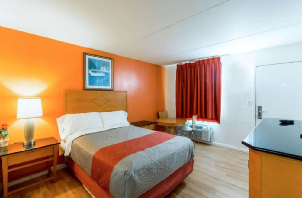 Basic Double Room Single Use photo 1
