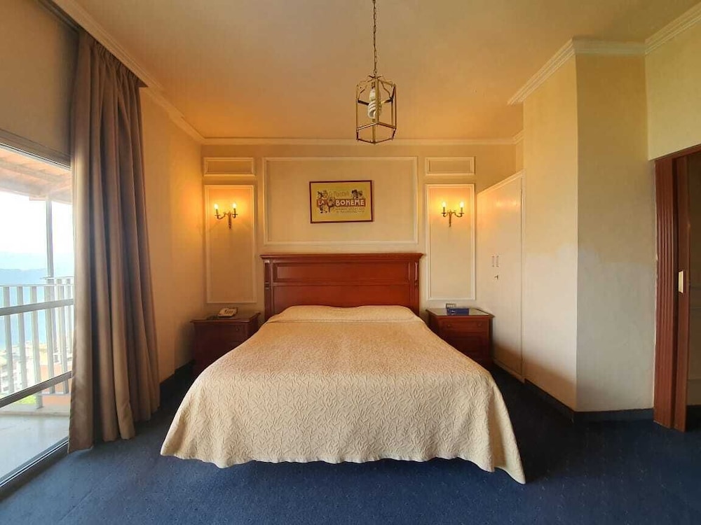 Standard Double or Twin Room photo 1