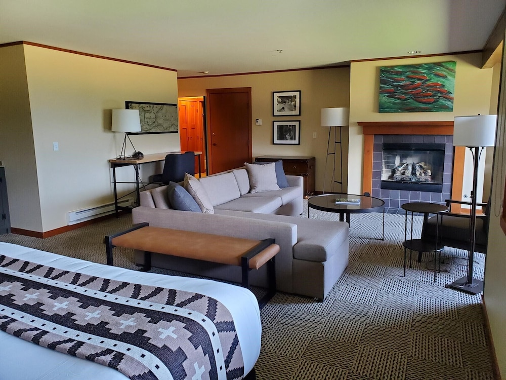 Suite (Gorge) - Photo 1