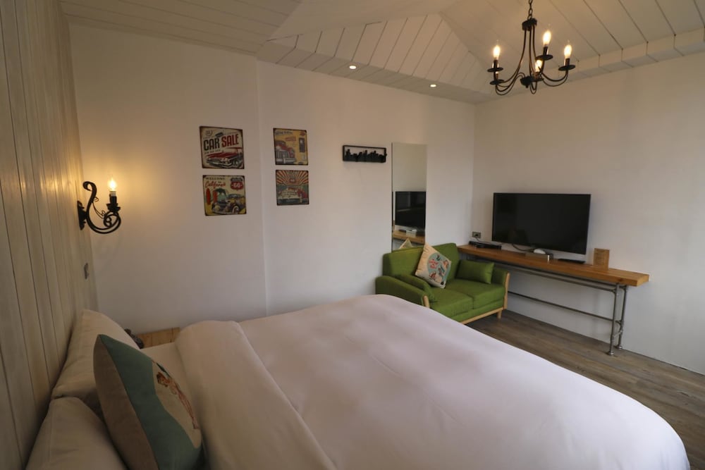 Standard Double Room (Country)